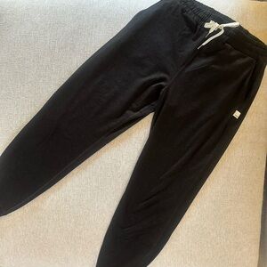 Heather Black Vuori joggers, S